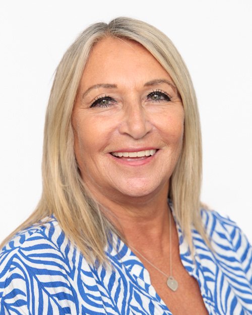 Ms MacLeod